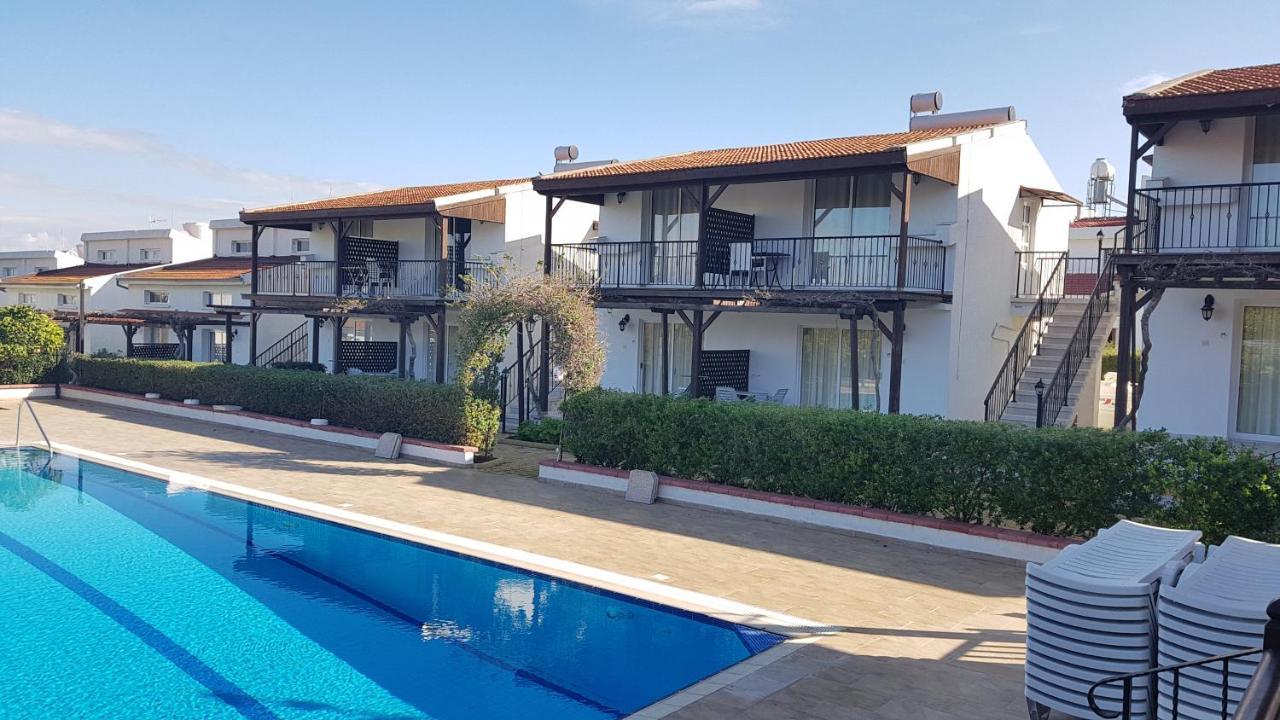 Citrus Tree Gardens Hotel Karavas  Bagian luar foto